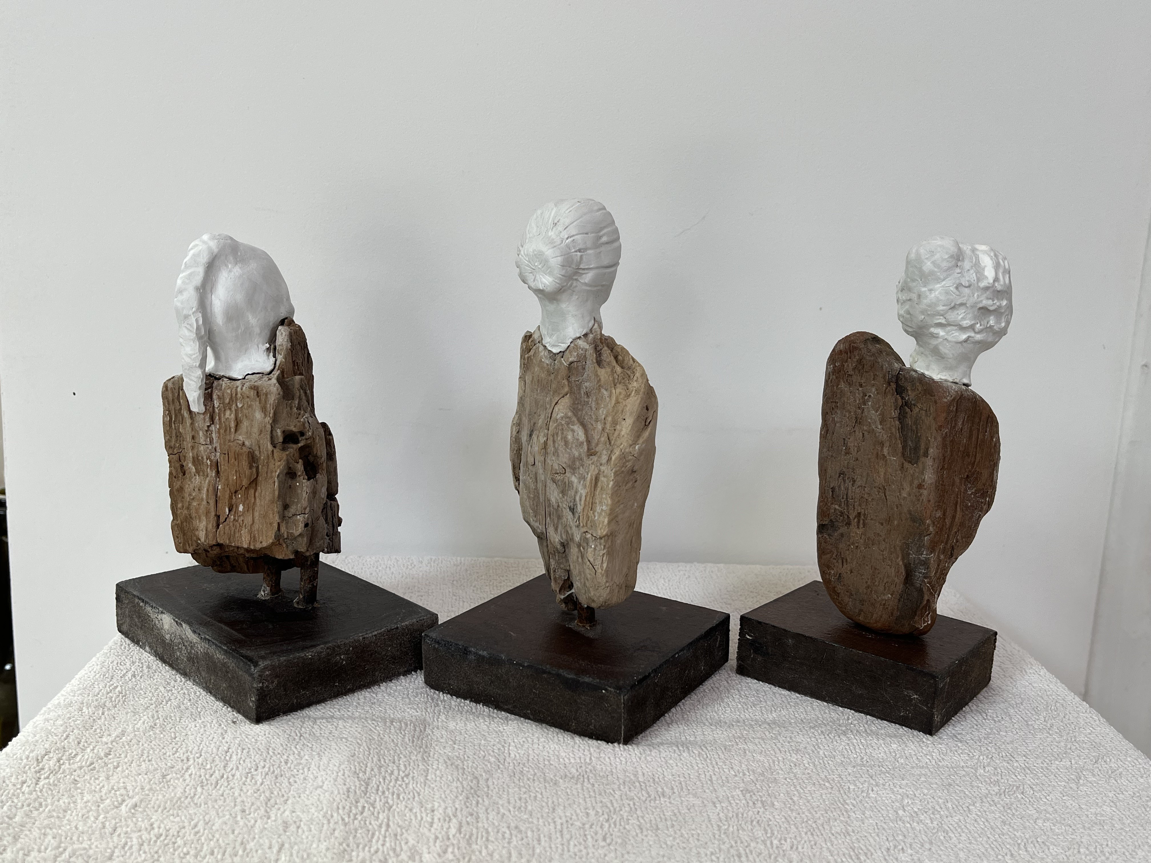 Dames de temps anciens : la Grecque, la Romaine, la Barbare